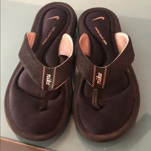 NIKE slip on sandals
